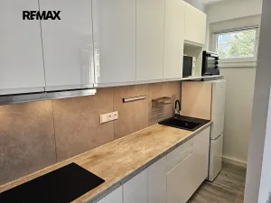Pronájem bytu 2+kk, Praha - Břevnov, Mládeže, 42 m2
