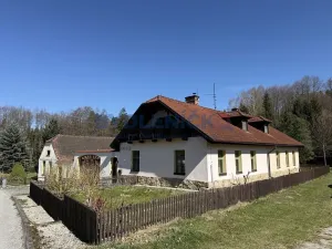 Pronájem vícegeneračního domu, Slavče, 333 m2