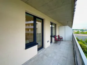 Pronájem bytu 2+kk, Praha - Strašnice, Zvěřinova, 61 m2