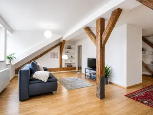 Pronájem bytu 1+kk, Praha - Karlín, Sokolovská, 77 m2