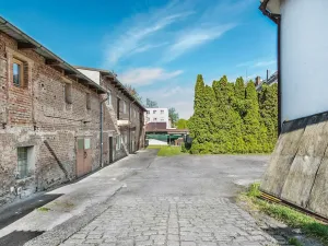 Prodej obchodního prostoru, Kolín, Roháčova, 340 m2