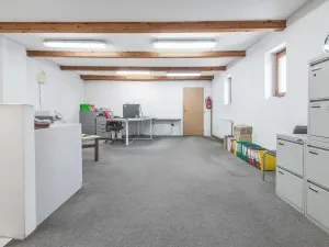 Prodej obchodního prostoru, Kolín, Roháčova, 340 m2