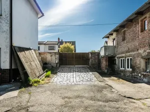 Prodej obchodního prostoru, Kolín, Roháčova, 340 m2