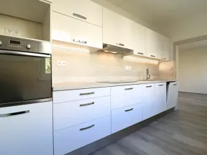 Pronájem bytu 3+1, Břeclav, Na Valtické, 75 m2