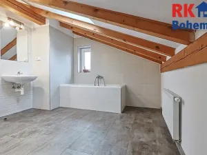 Pronájem bytu 4+1, Praha - Žižkov, Na Jarově, 122 m2