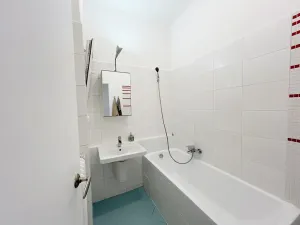 Pronájem bytu 2+kk, Praha - Vinohrady, Velehradská, 59 m2