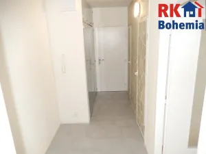Pronájem bytu 2+1, Praha - Vršovice, Tádžická, 58 m2