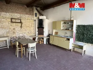 Pronájem bytu 2+1, Leština, 56 m2