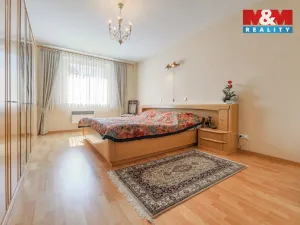 Prodej rodinného domu, Plzeň, Do Luk, 260 m2