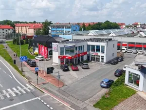 Pronájem obchodního prostoru, Hradec Králové, Víta Nejedlého, 400 m2