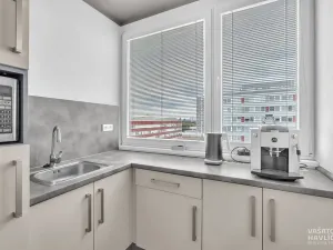 Pronájem kanceláře, Hradec Králové, Akademika Heyrovského, 30 m2