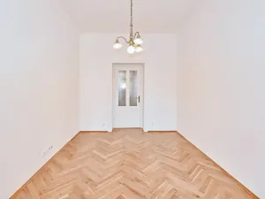 Pronájem bytu 3+1, Praha - Malá Strana, Karmelitská, 95 m2