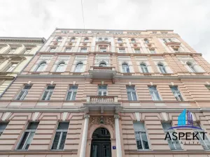 Pronájem bytu 3+1, Praha - Nové Město, Tyršova, 100 m2