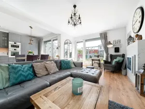 Prodej rodinného domu, Praha - Cholupice, Zálužická, 153 m2