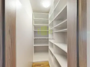 Pronájem bytu 1+kk, Olomouc, Jeremiášova, 32 m2