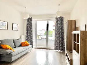 Pronájem bytu 1+kk, Praha - Vršovice, Petrohradská, 30 m2