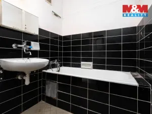 Prodej bytu 3+1, Hradec Králové - Nový Hradec Králové, Čajkovského, 80 m2