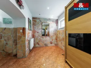 Prodej rodinného domu, Karlovy Vary - Dvory, Chebská, 228 m2