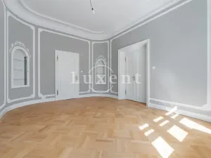 Prodej vily, Praha - Bubeneč, Heineho, 726 m2