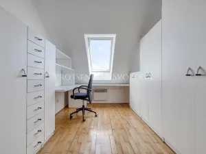Prodej ordinace, Křižanov, Benešovo náměstí, 530 m2