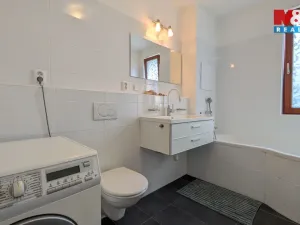 Pronájem bytu 3+kk, Praha - Vysočany, Jana Přibíka, 90 m2