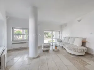 Prodej kanceláře, Křižanov, Benešovo náměstí, 530 m2