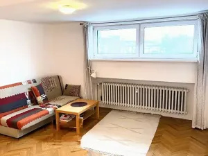 Prodej bytu 2+kk, Praha - Bubeneč, Lotyšská, 38 m2