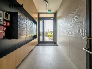 Pronájem bytu 2+kk, Praha - Kamýk, Zimova, 58 m2