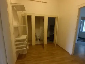 Pronájem bytu 2+1, Praha - Karlín, Hybešova, 74 m2