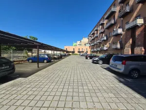 Pronájem garážového stání, Brno, Zábrdovická, 14 m2