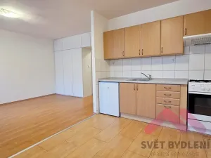 Pronájem bytu 3+1, Praha - Krč, Milevská, 63 m2