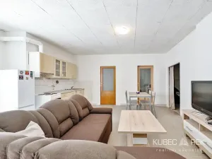 Prodej obchodního prostoru, Kamenice nad Lipou, Dobšova, 270 m2