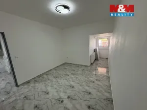 Pronájem bytu 3+kk, Bělá pod Bezdězem, Masarykovo náměstí, 80 m2