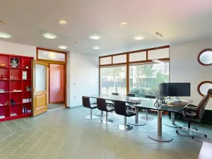 Prodej komerční nemovitosti, Hradec Králové, Petra Jilemnického, 950 m2