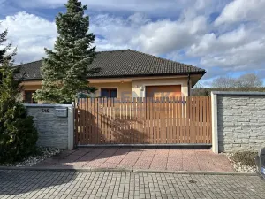 Pronájem rodinného domu, Litvínovice, Mokré - Jih, 174 m2