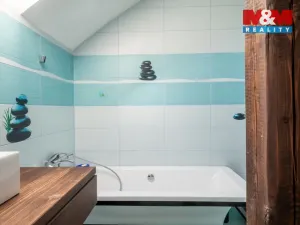 Prodej rodinného domu, Hajany, 285 m2