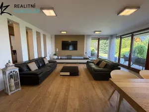 Prodej rodinného domu, Slatinky, 258 m2