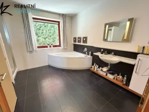 Prodej rodinného domu, Slatinky, 258 m2