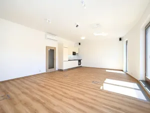 Pronájem bytu 1+kk, Praha - Liboc, Evropská, 51 m2