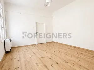 Pronájem bytu 2+kk, Praha - Smíchov, Staropramenná, 40 m2