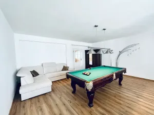 Prodej bytu 4+kk, Karlovy Vary, Zámecký vrch, 177 m2