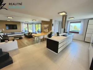 Prodej rodinného domu, Slatinky, 258 m2