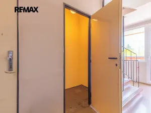 Prodej bytu 1+kk, Kladno, Ostravská, 35 m2