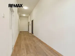 Pronájem obchodního prostoru, Nový Bor, Tř. T. G. Masaryka, 110 m2