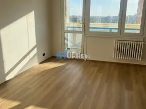 Pronájem bytu 1+1, Praha - Záběhlice, Bramboříková, 42 m2