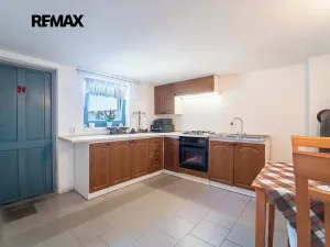 Prodej rodinného domu, Chrášťany, 175 m2