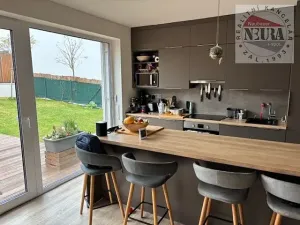 Pronájem rodinného domu, Bystřice, 144 m2