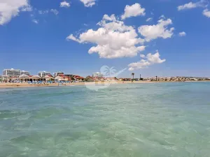 Prodej bytu 2+1, Trikomo, Kypr, 90 m2