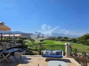 Prodej bytu 1+kk, Agios Amvrosios Keryneias, Kypr, 38 m2