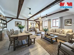 Prodej rodinného domu, Divišov, Horní náměstí, 213 m2